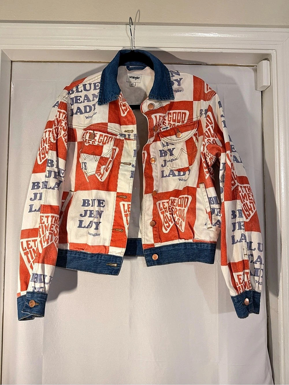 Wrangler Blue Jean Lady Printed Denim Jacket Red & White XS